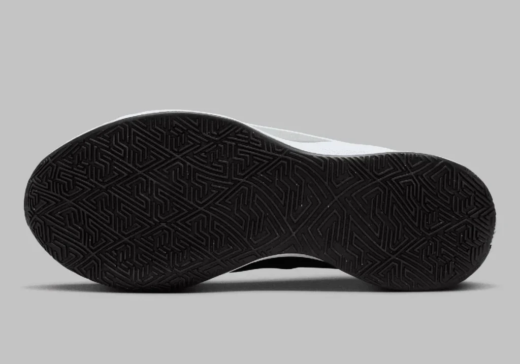nike-giannis-freak-6-black-white-grey-fj7792-002-8 - HQZ