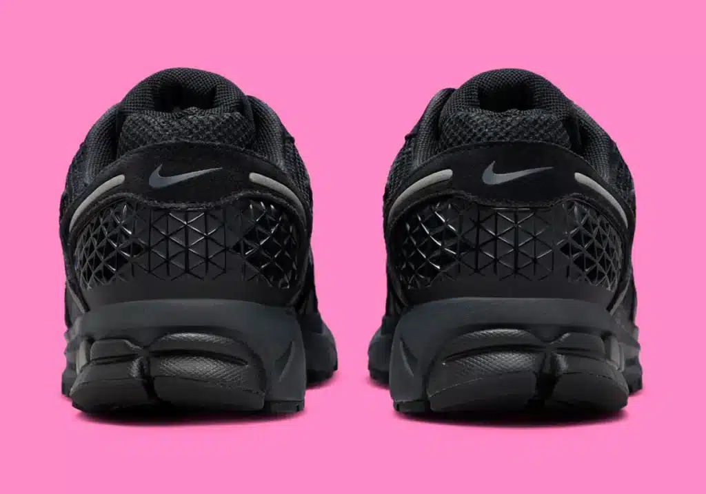 nike-zoom-vomero-5-black-anthracite-metallic-dark-grey-HF1553-001-3 - HQZ