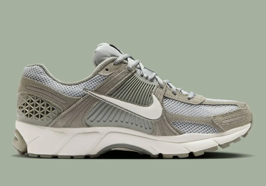 nike-zoom-vomero-5-dark-stucco-light-smoke-grey-phantom-hf1553-002-1 - HQZ nike-zoom-vomero-5-dark-stucco-light-smoke-grey-phantom-hf1553-002-1