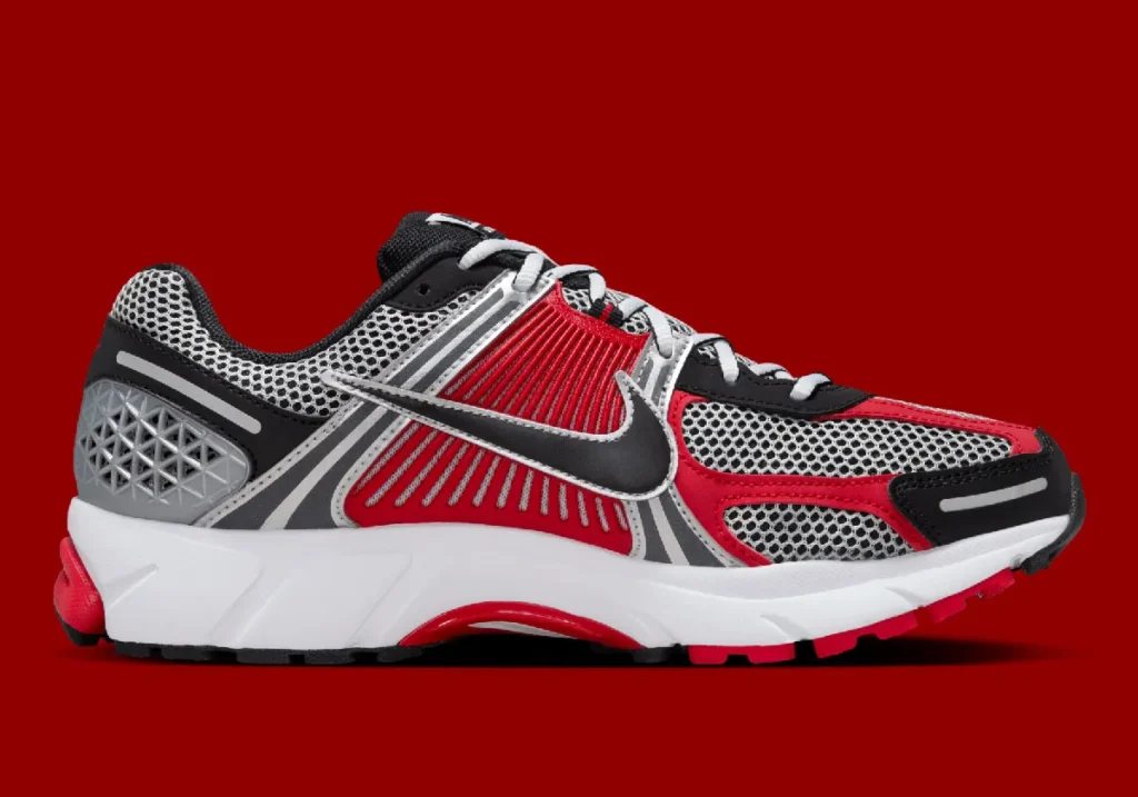 nike-zoom-vomero-5-metallic-silver-black-university-red-white-hv0926-095-2 - HQZ nike-zoom-vomero-5-metallic-silver-black-university-red-white-hv0926-095-2