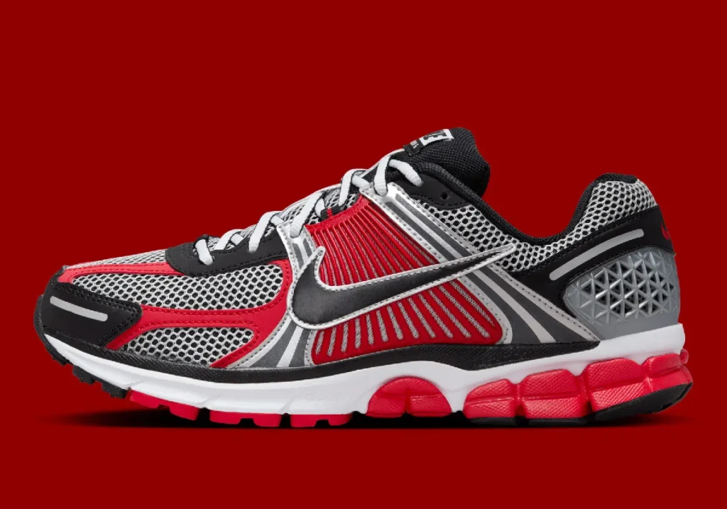 nike-zoom-vomero-5-metallic-silver-black-university-red-white-hv0926-095-4 - HQZ