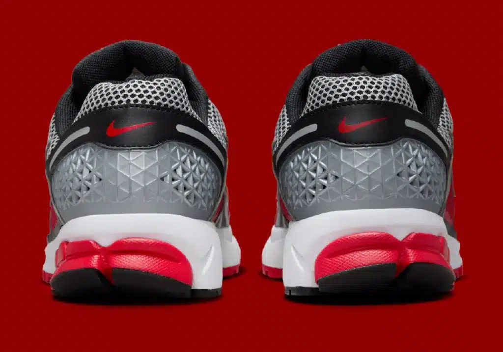 nike-zoom-vomero-5-metallic-silver-black-university-red-white-hv0926-095-6 - HQZ