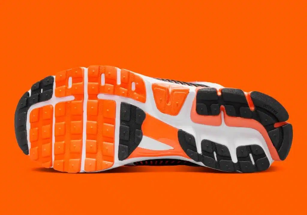 nike-zoom-vomero-5-total-orange-black-white-metallic-platinum-fb9149-800-7 - HQZ