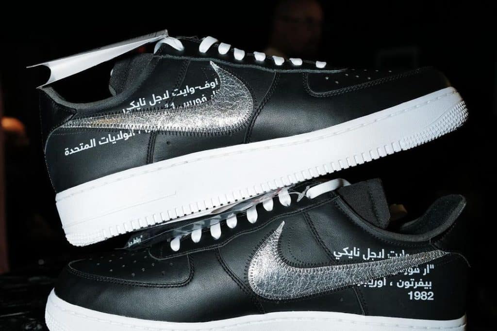 off-white-nike-air-force-1-arabic-sample-black-whitejpg