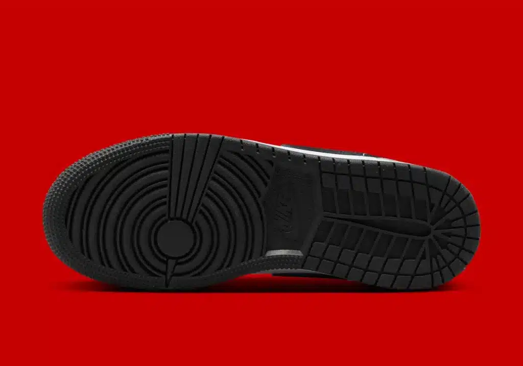 air-jordan-1-low-white-black-university-red-hf3188-106-3 - HQZ