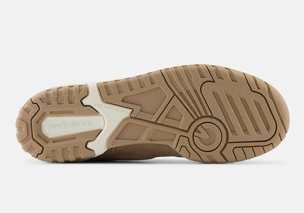 new-balance-550-mushroom-flat-taupe-sea-salt-bBW550RD-2 - HQZ