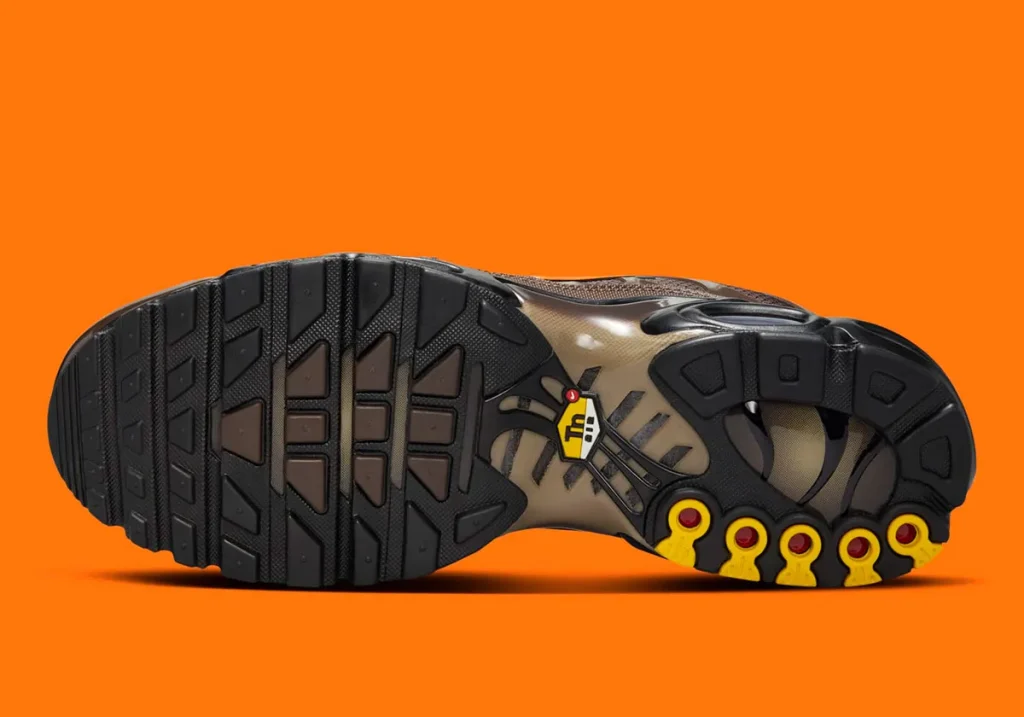 nike-air-max-plus-brown-orange-dm0032-200-4 - HQZ