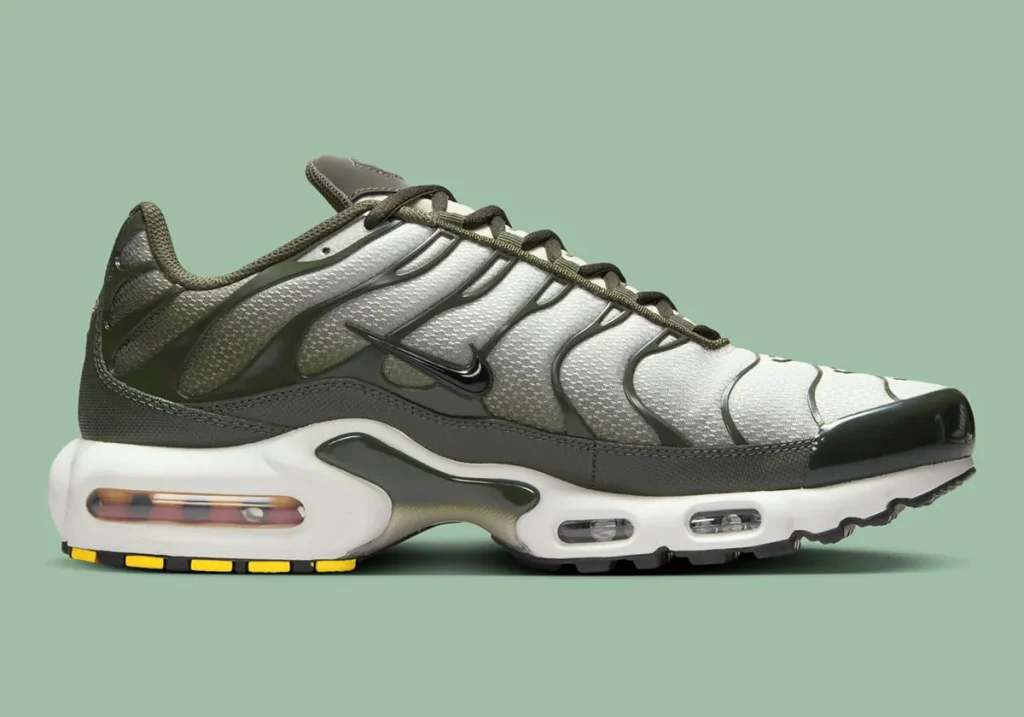 nike-air-max-plus-olive-white-dm0032-300-7 - HQZ nike-air-max-plus-olive-white-dm0032-300-7