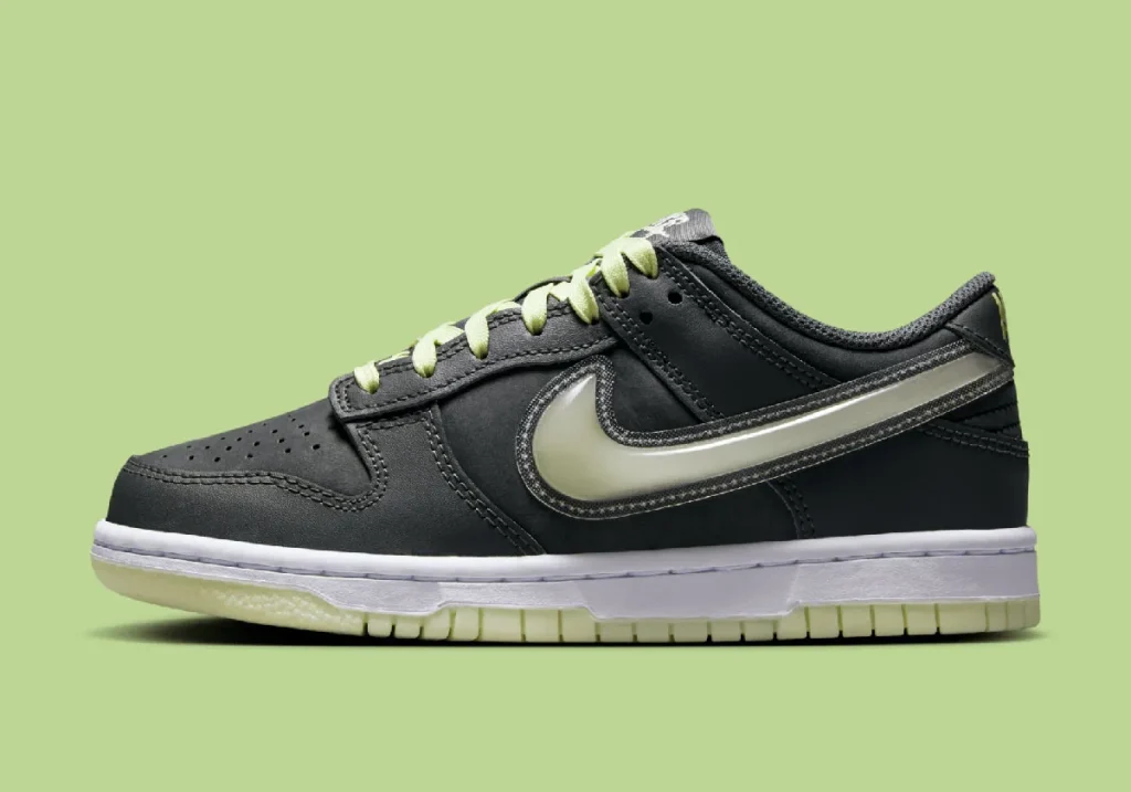 nike-dunk-low-gs-halloween-glow-in-the-dark-HQ3569-068-4 - HQZ