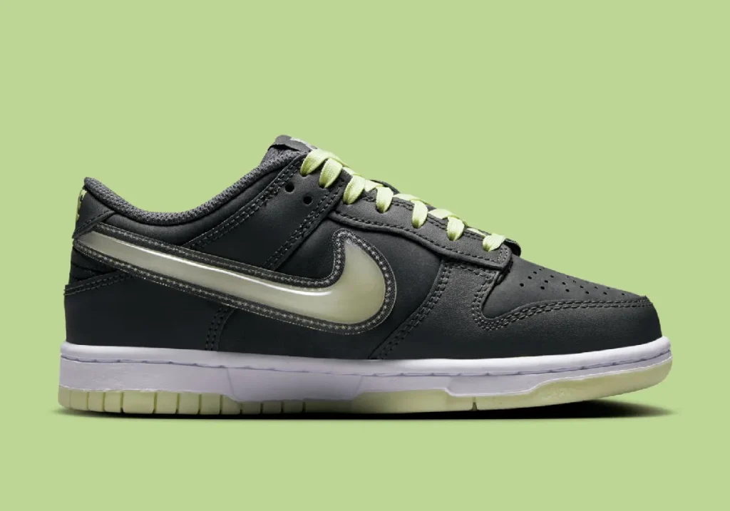 nike-dunk-low-gs-halloween-glow-in-the-dark-HQ3569-068-8 - HQZ nike-dunk-low-gs-halloween-glow-in-the-dark-HQ3569-068-8