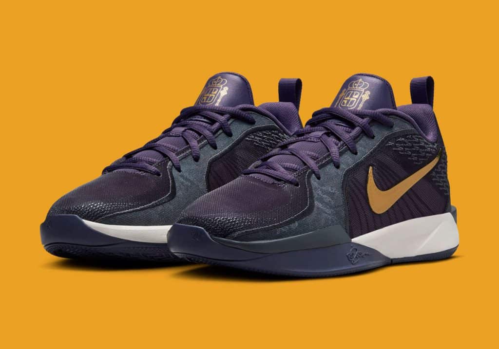 nike-sabrina-2-gs-dark-raisin-metallic-gold-anthracite-fz3702-500-1jpg