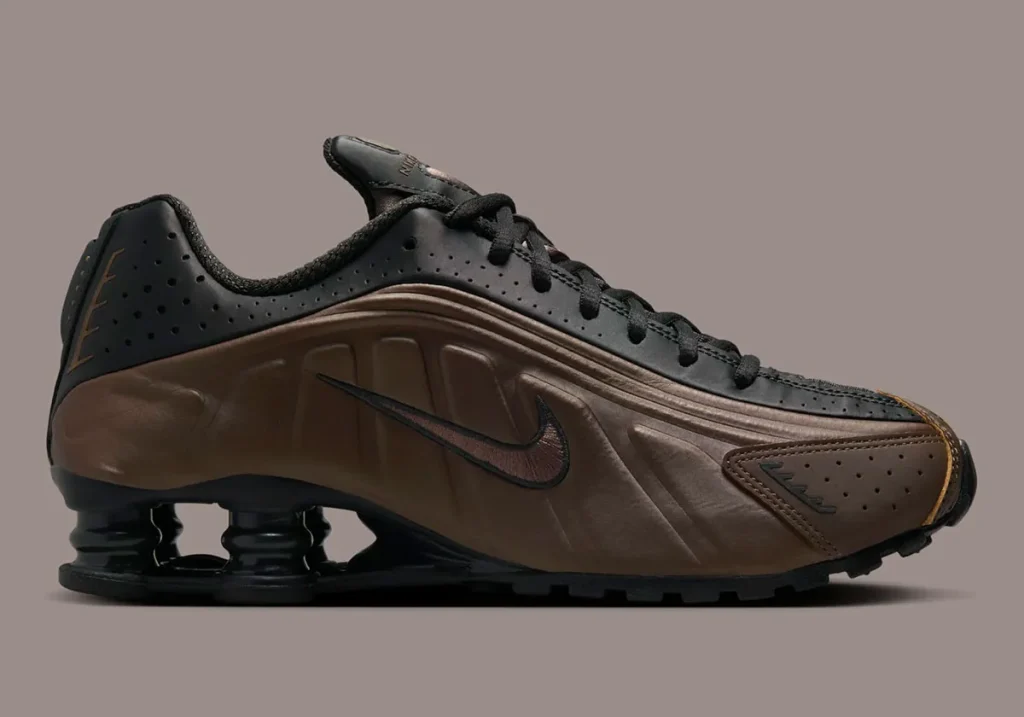 nike-shox-r4-off-noir-ironstone-dark-smoke-grey-ar3565-007-3 - HQZ nike-shox-r4-off-noir-ironstone-dark-smoke-grey-ar3565-007-3