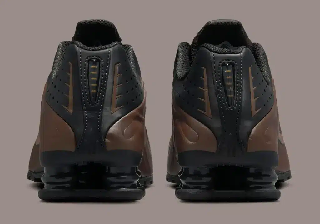 nike-shox-r4-off-noir-ironstone-dark-smoke-grey-ar3565-007-5 - HQZ
