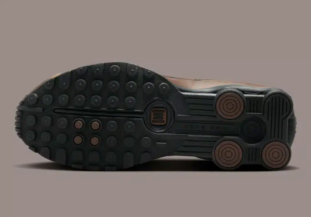 nike-shox-r4-off-noir-ironstone-dark-smoke-grey-ar3565-007-6 - HQZ