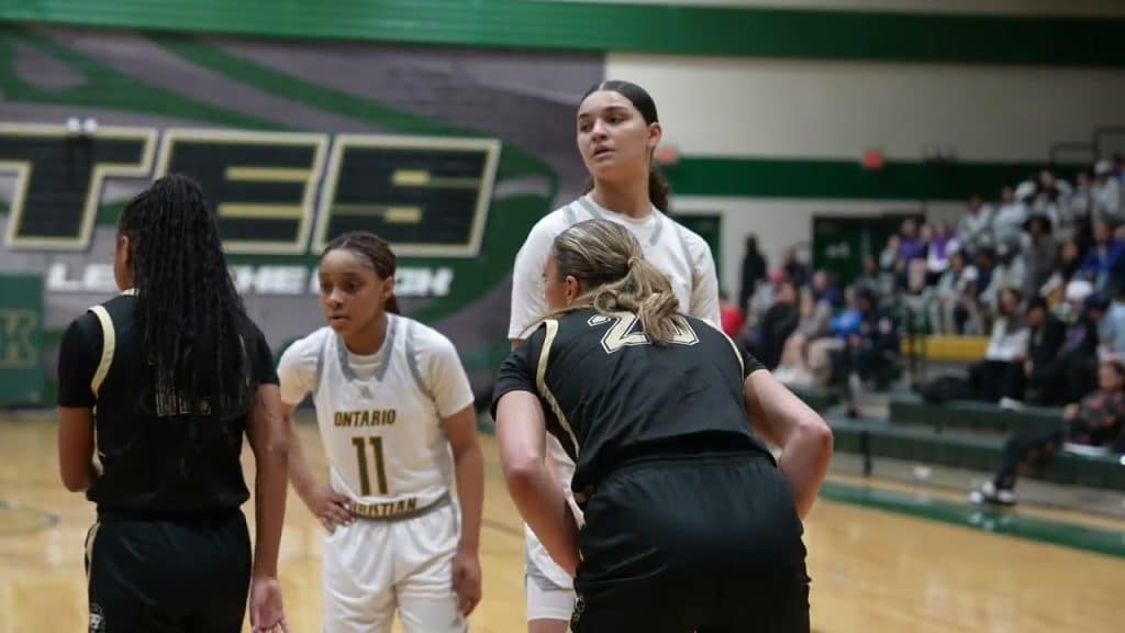 Archbishop Mitty CA vs Ontario Christian CA - Nike TOC - HQZ Archbishop Mitty CA vs Ontario Christian CA - Nike TOC