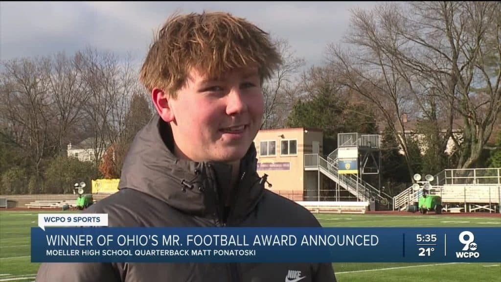 Moeller High School junior quarterback Matt Ponatoski named Ohios Mr Football - HQZ Moeller High School junior quarterback Matt Ponatoski named Ohios Mr Football