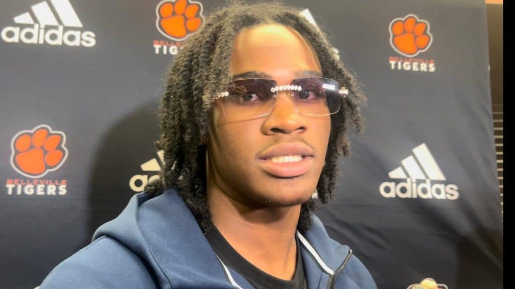 Belleville QB Bryce Underwood discusses signing with Michigan - HQZ Belleville QB Bryce Underwood discusses signing with Michigan