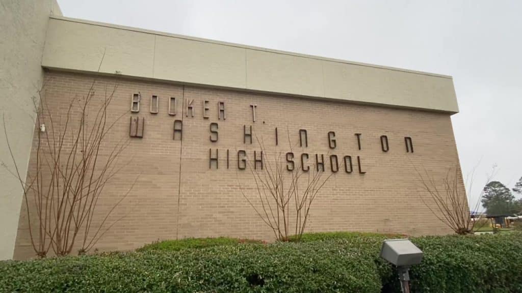 Booker T Washington High School in Pensacola - HQZ Booker T Washington High School in Pensacola