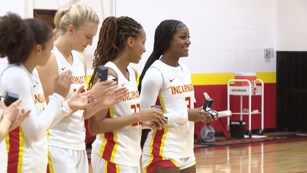 Incarnate Word Academy girls basketball - HQZ Incarnate Word Academy girls basketball