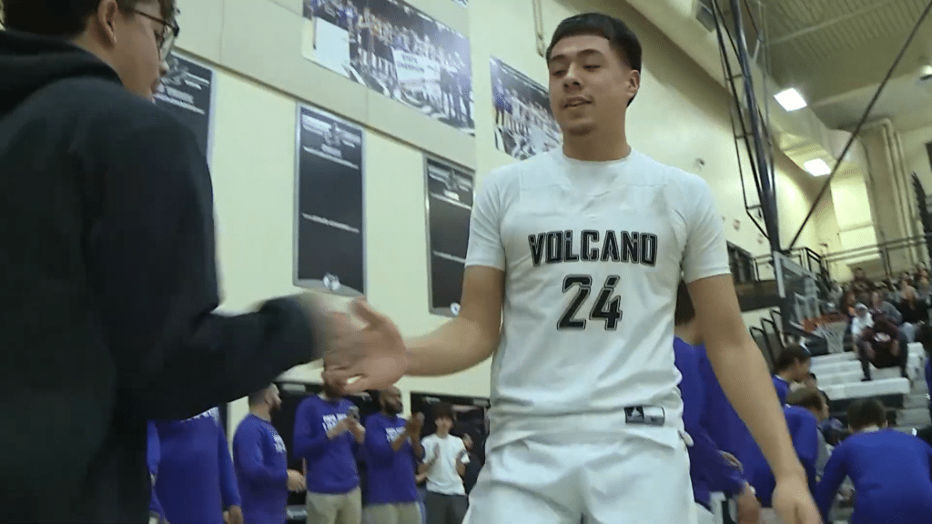 Boys BB Volcano Vista Kenyon Aguino - HQZ Boys BB Volcano Vista Kenyon Aguino