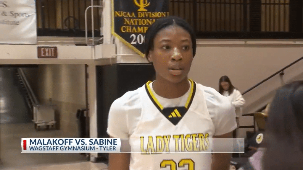 Hillary Dawson of Malakoff Lady Tigers - HQZ Hillary Dawson of Malakoff Lady Tigers