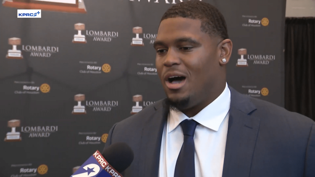 Texas OT Kelvin Banks Jr receives 2024 Lombardi Award